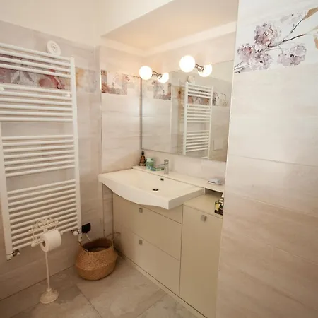 Casa Julia - By Lovecomo בית נופש